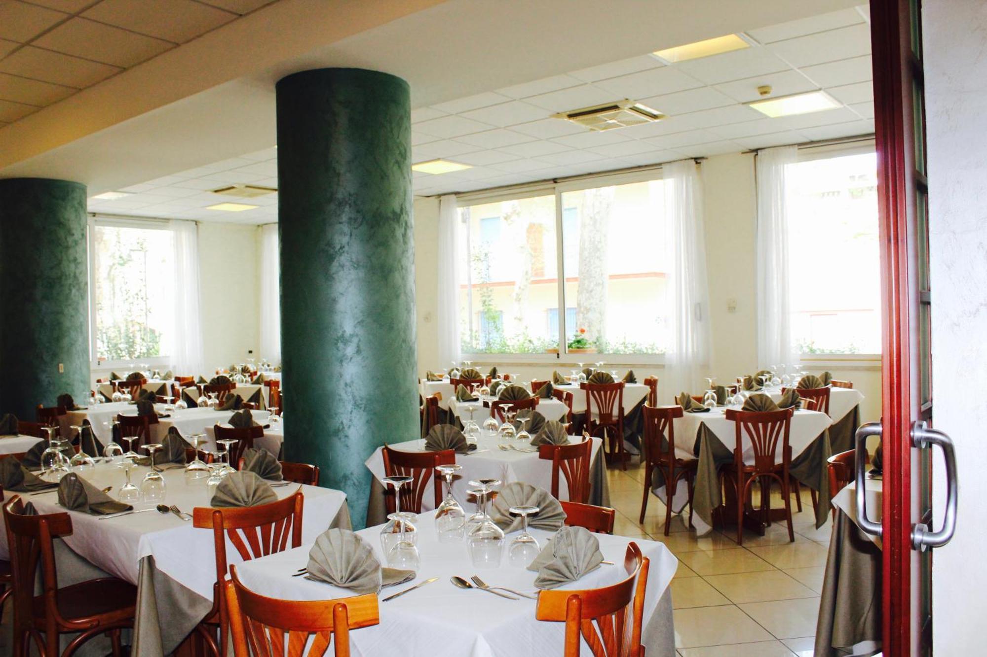 Blue Loft Hotel Cesenatico Exterior photo