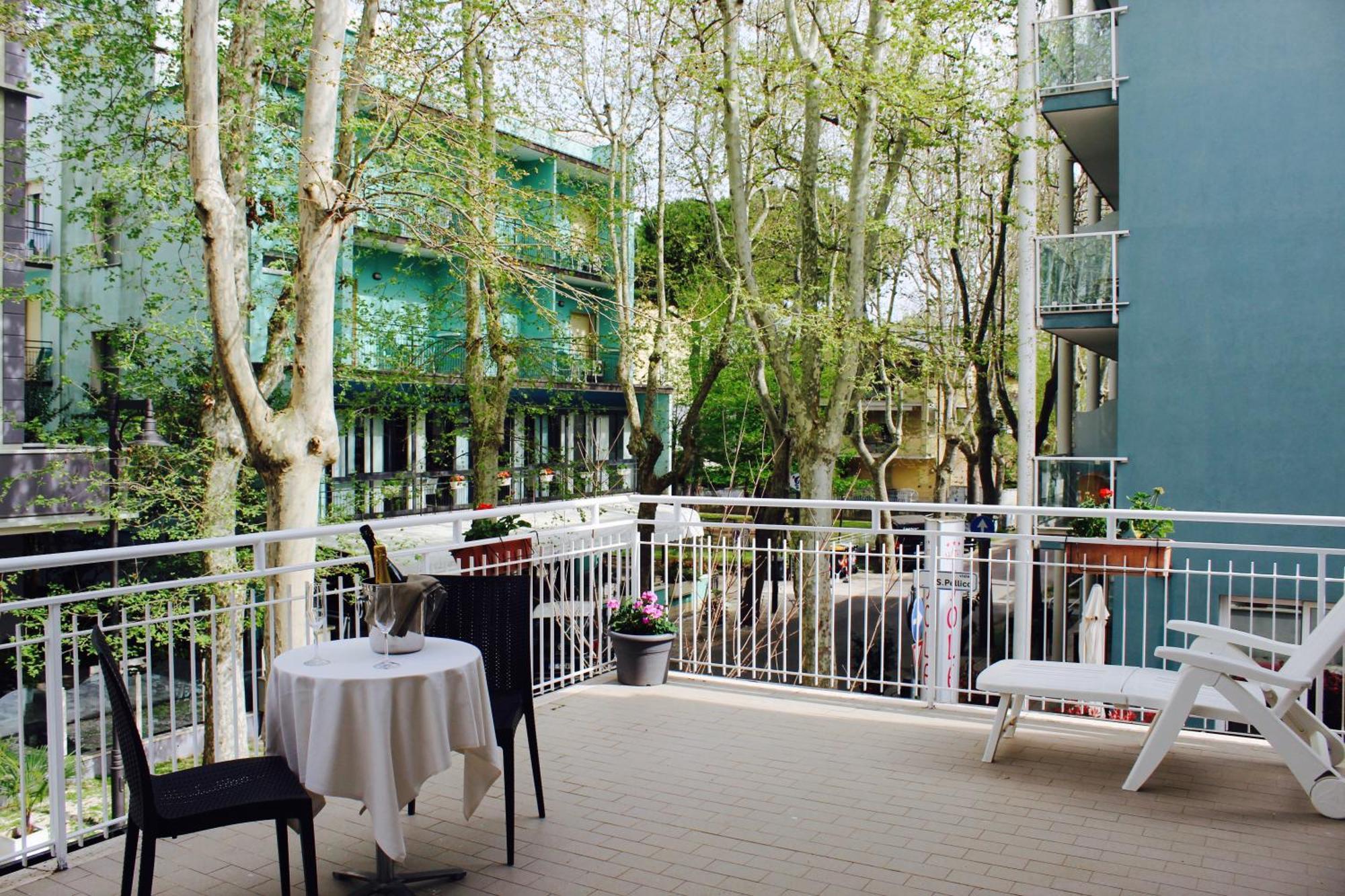Blue Loft Hotel Cesenatico Exterior photo