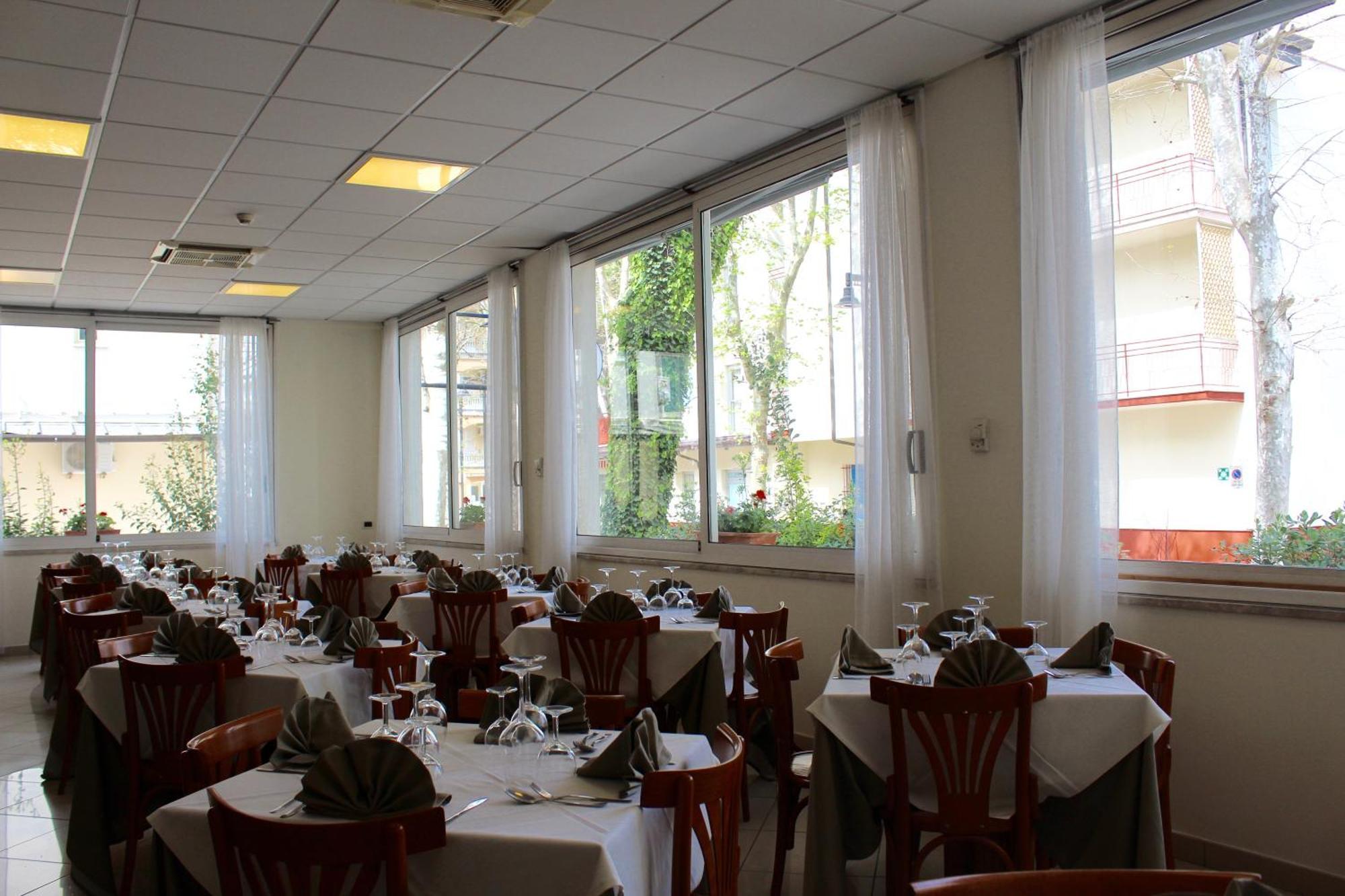 Blue Loft Hotel Cesenatico Exterior photo