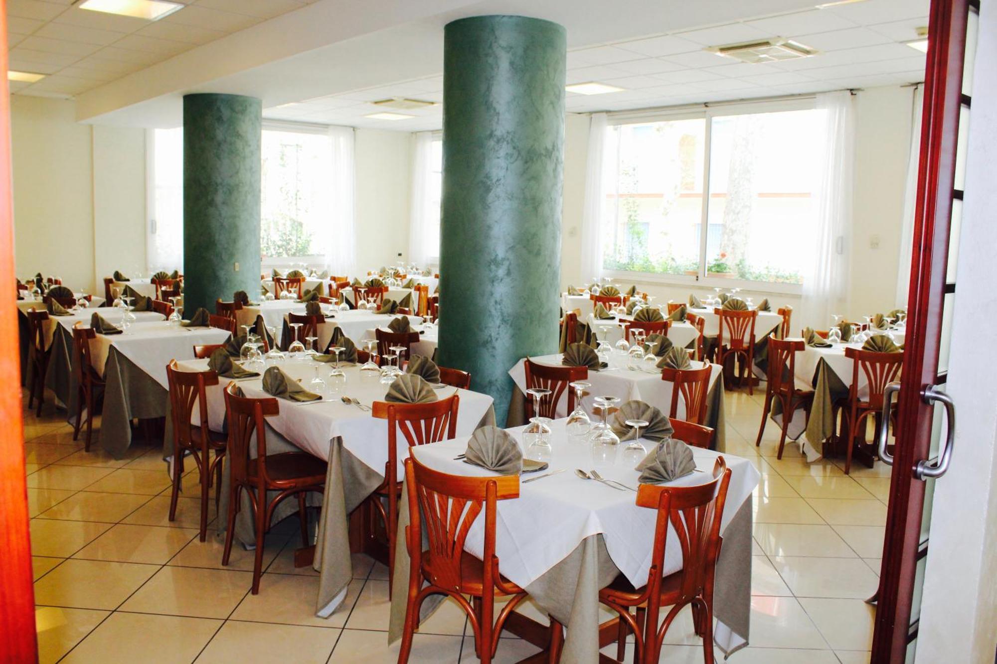 Blue Loft Hotel Cesenatico Exterior photo