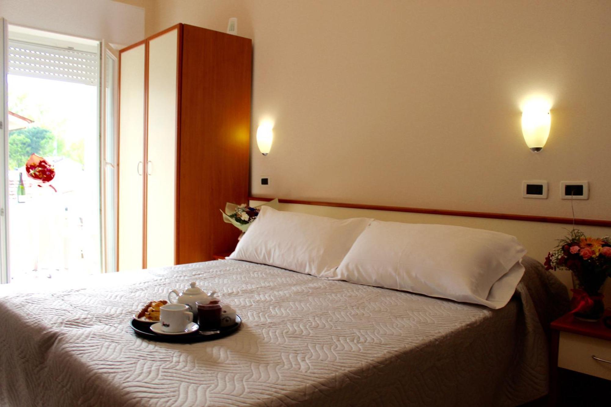 Blue Loft Hotel Cesenatico Exterior photo