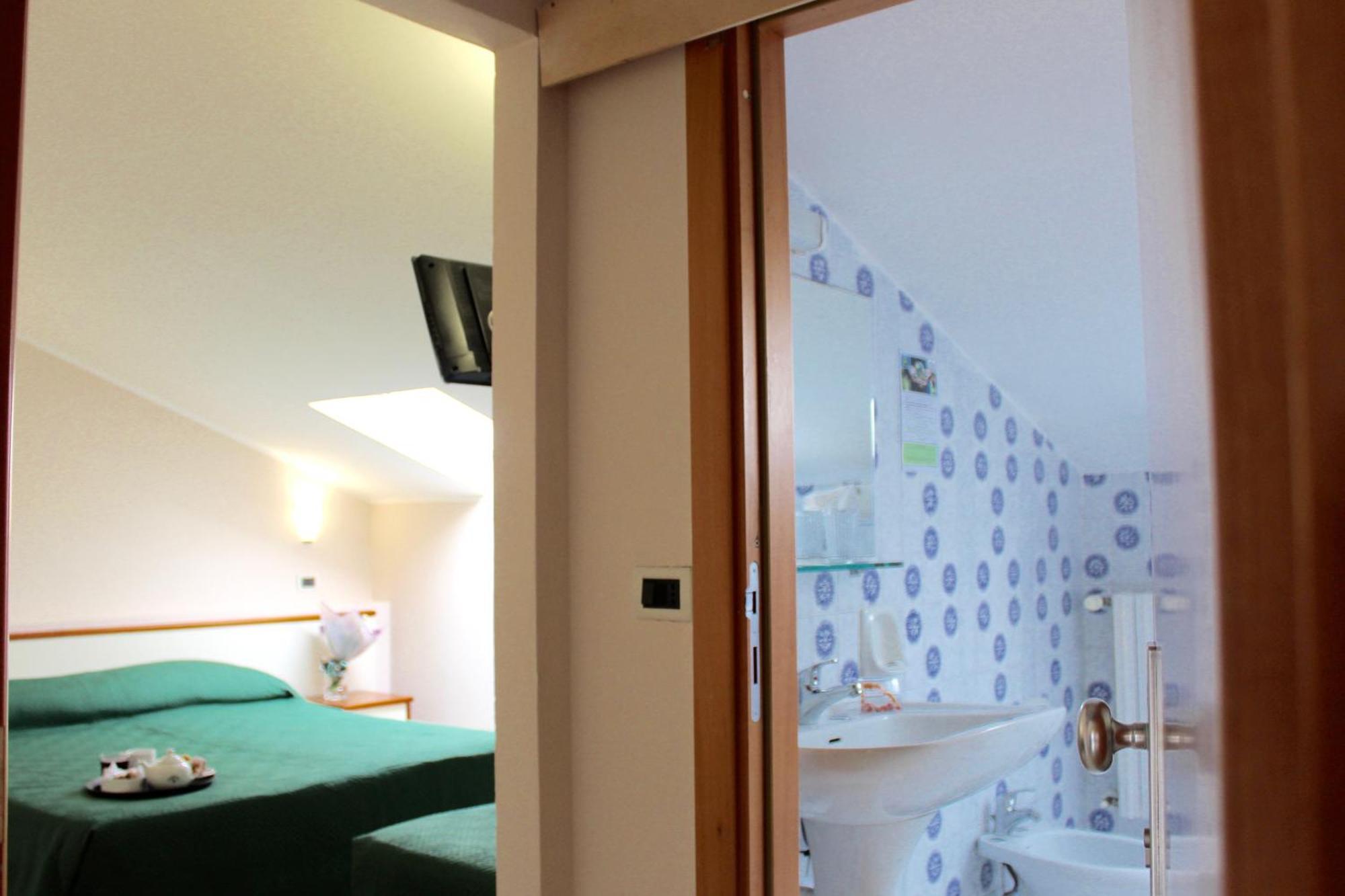 Blue Loft Hotel Cesenatico Exterior photo