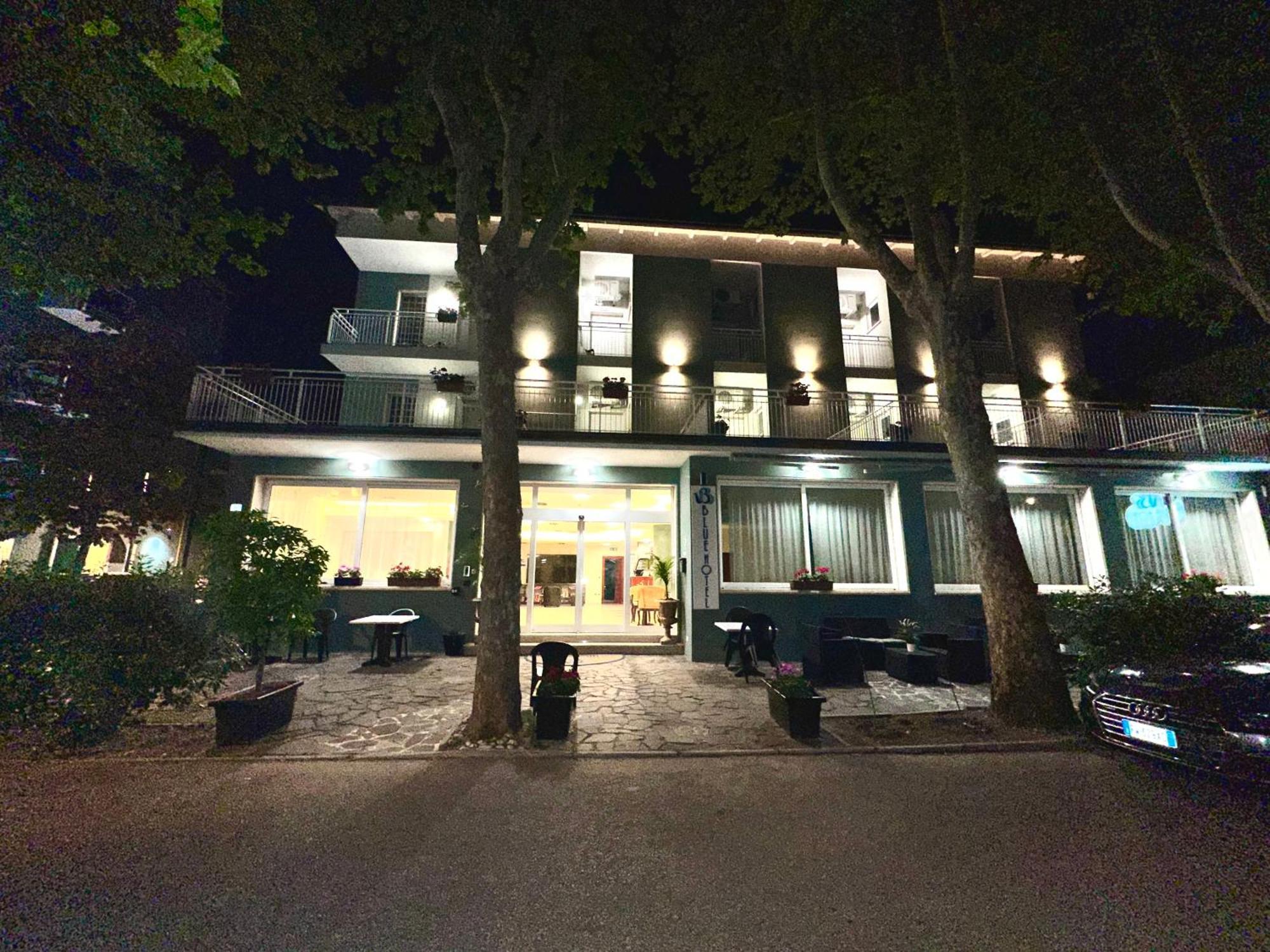 Blue Loft Hotel Cesenatico Exterior photo