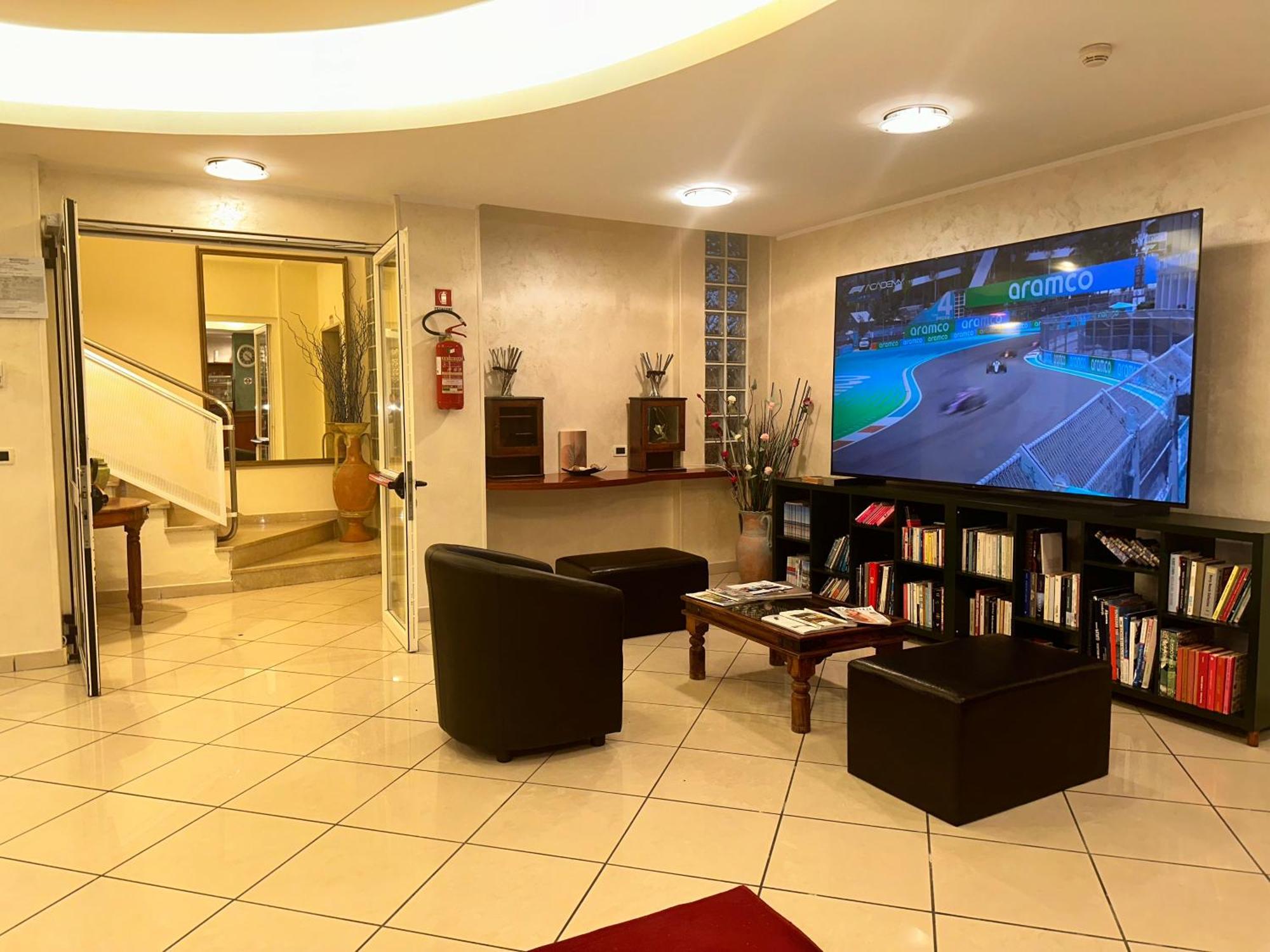 Blue Loft Hotel Cesenatico Exterior photo
